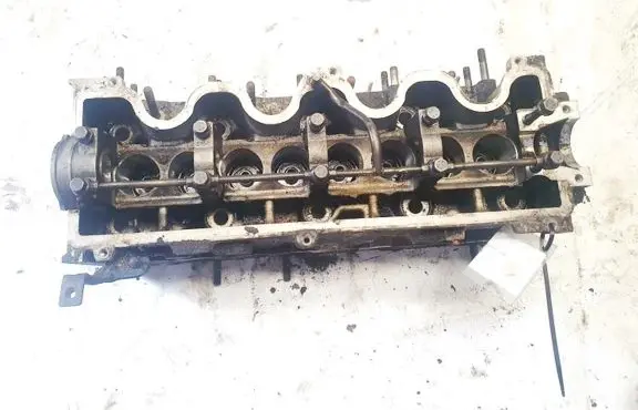 Opel Astra H Engine head 