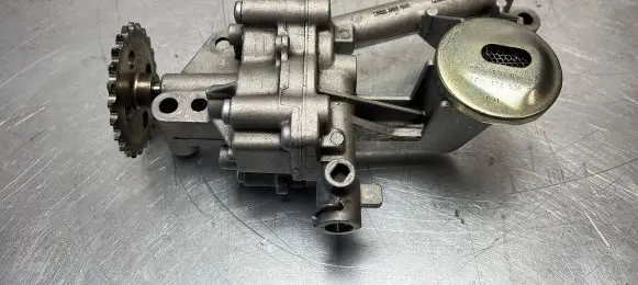Renault Laguna I Oil pump 7702300016