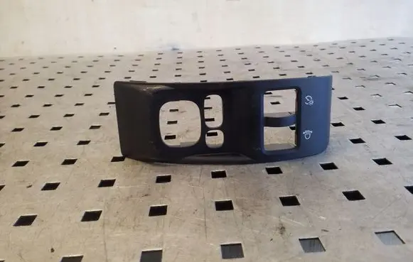 Subaru Forester SH Mirror switch trim 83002FG000