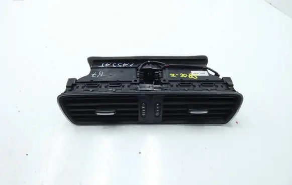 Volkswagen PASSAT B7 Dash center air vent grill 3AC819728A