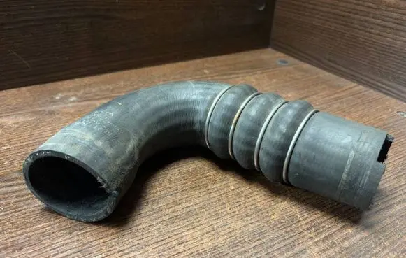 Iveco Daily 3rd gen Intercooler hose/pipe 504116893