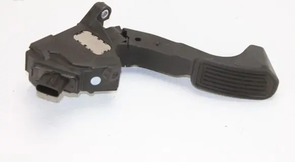 Toyota Auris E180 Accelerator throttle pedal 7811002120