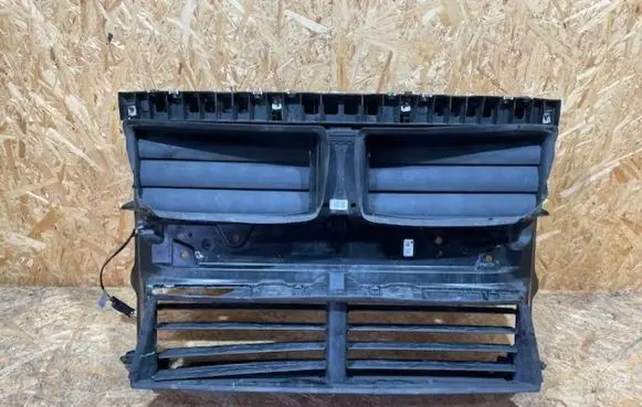 BMW 5 F10 F11 Radiator trim 187798-15BMW 187798-15