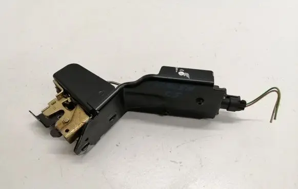 Citroen C5 Tailgate window lock/catch/latch 311101 334250