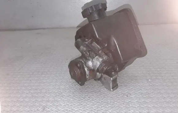 Mercedes-Benz Vito Viano W639 Power steering pump