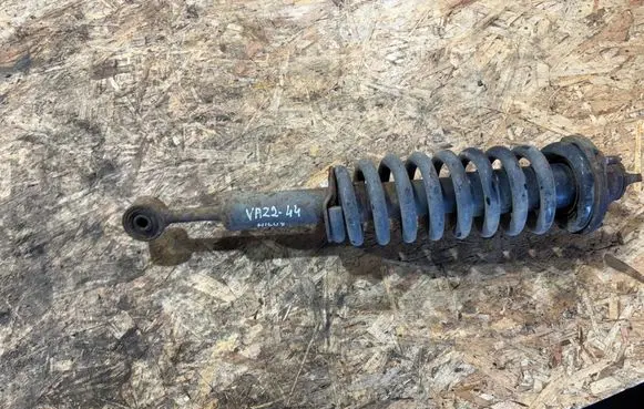Toyota Hilux (AN10, AN20, AN30) Front shock absorber/damper
