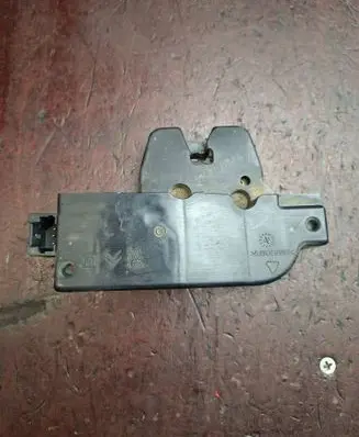 Citroen Xsara Picasso Tailgate/trunk/boot lock/catch/latch 9646091580