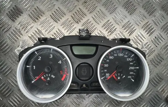 Renault Megane I Speedometer (instrument cluster) 8200720321 35110419 4HJG059144