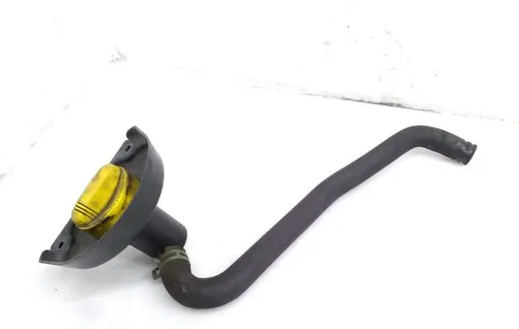 Opel Movano B Oil fill pipe 8200795333