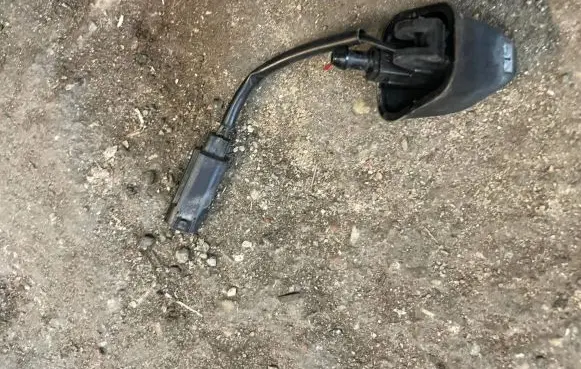 BMW 3 E90 E91 Windshield washer spray nozzle 713129905