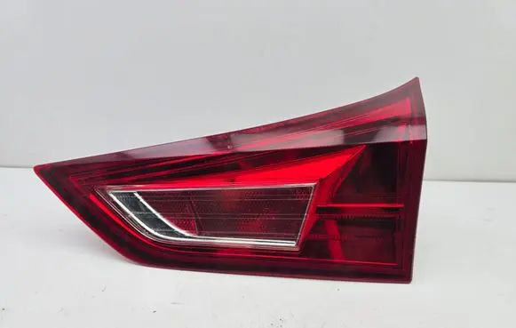 Toyota Auris E180 Tailgate rear/tail lights 02268 05180238
