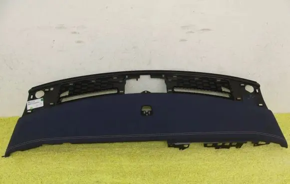 Mercedes-Benz Vito Viano W447 Radio/GPS head unit trim 4476809004 4476808904