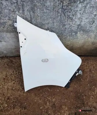 Opel Vivaro Fender