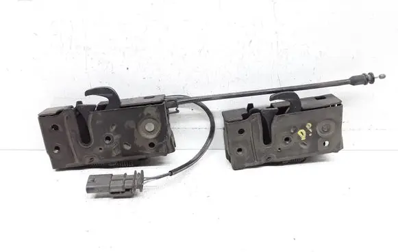 Volvo S90, V90 Engine bonnet/hood lock/catch 31479534 31479533