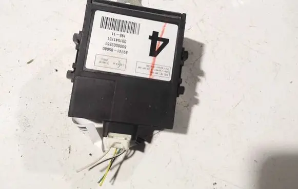 Toyota Avensis T270 Door control unit/module 8974105080