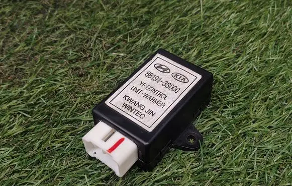 Hyundai Sonata Seat control module 881913S000