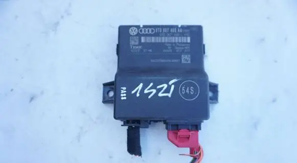 Audi A4 S4 B8 8K Gateway control module 8T0907468AA