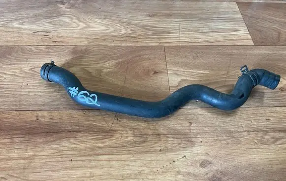 BMW 5 E60 E61 Engine coolant pipe/hose 64216911001