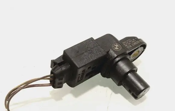Opel Omega B2 Camshaft position sensor 2249320 12142249320