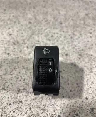 Nissan X-Trail T30 Headlight level height control switch 3Y12B