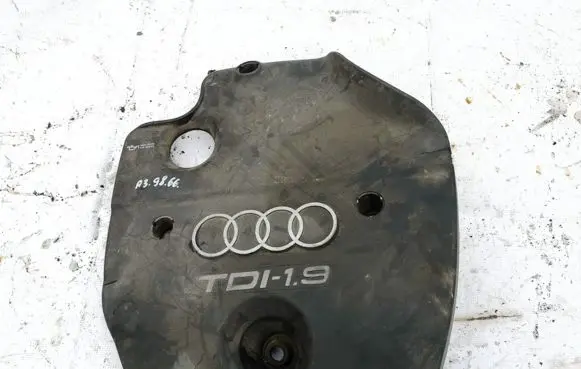 Volkswagen Golf IV Engine cover (trim) 038103925aj