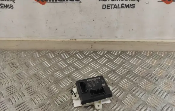 Volvo V40 Door control unit/module AV6N14C237BB 31343044 AV6N14C108AE
