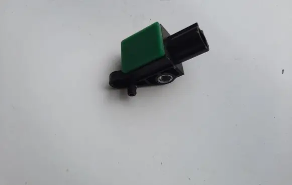 Volkswagen PASSAT CC Airbag deployment crash/impact sensor 391229 5N0959351