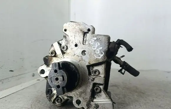 Toyota Yaris Fuel injection high pressure pump