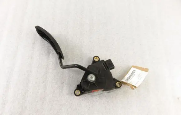 Renault Kangoo II Accelerator throttle pedal 8200436878