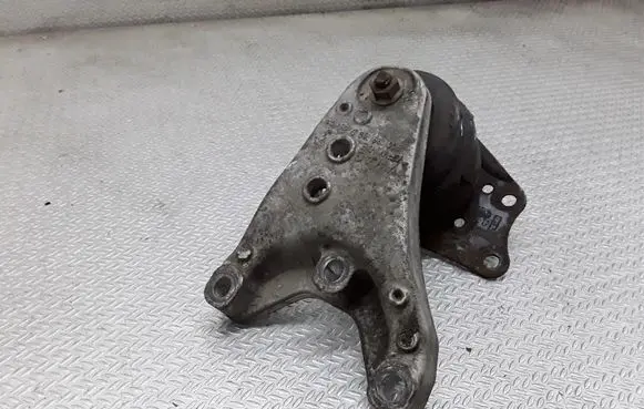 Volkswagen Polo Engine mount bracket 6Q0199185D