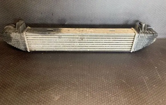 Mercedes-Benz C W204 Intercooler radiator A2045000500 3130333