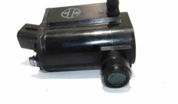 KIA Soul Windscreen/windshield washer pump 985102K000