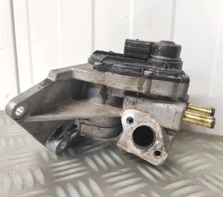 Volkswagen PASSAT B6 EGR valve 06F131503 A2C53082890 2155A