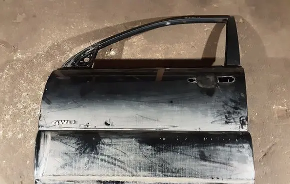 KIA Sportage Front door