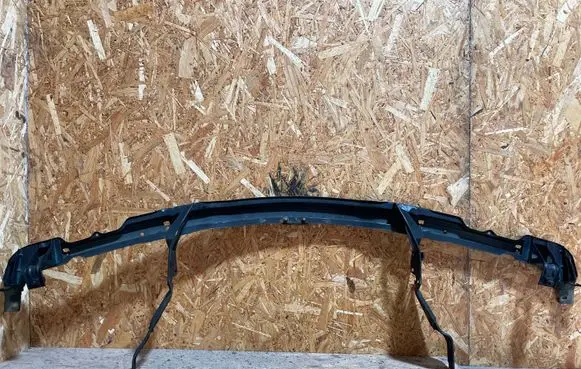 BMW 8 E31 Top upper radiator support slam panel