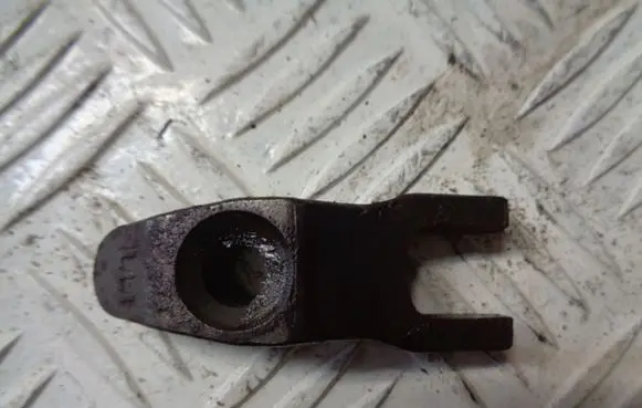 KIA Ceed Fuel Injector clamp holder