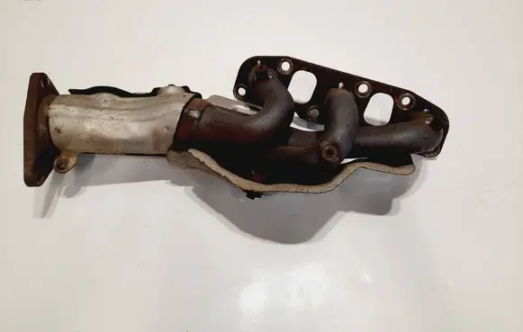 Infiniti FX Exhaust manifold