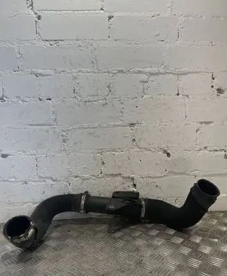 Audi A5 8T 8F Intercooler hose/pipe 8K0145673E