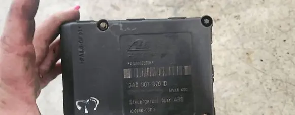 Volkswagen Golf IV ABS Pump 10094603113 A166320215 3A0907379D