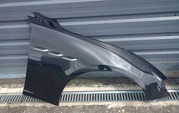 Maserati Ghibli Fender 673002042