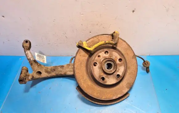 Audi A4 S4 B5 8D Front wheel hub spindle knuckle 8d0407257m