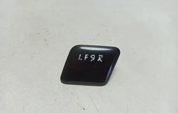 Headlight washer spray nozzle cap/cover