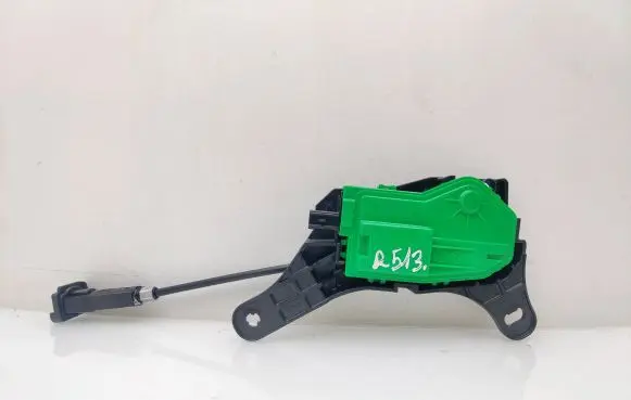 Fuel tank cap lock motor