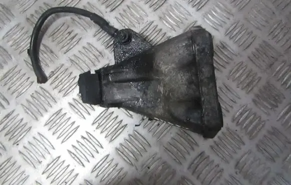 Audi A6 S6 C5 4B Engine mounting bracket 4b0199308