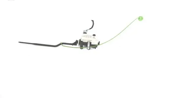 BMW M3 e92 Fuel tank cap lock 6985880