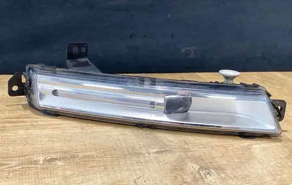Jaguar F-Pace Front fog light HK8315201AD KZ303S 10581010000