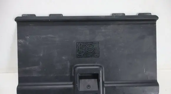 Volkswagen Touran I Glove box handle 1T0868845