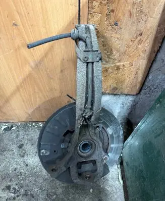 Audi Q7 4L Front wheel hub 7L0407257A
