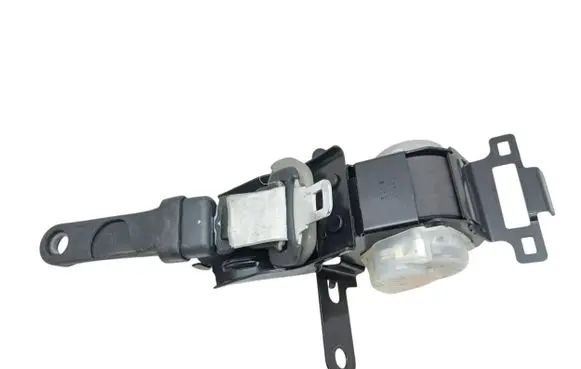 Honda FR-V Third row seat belt 6090768 0436077