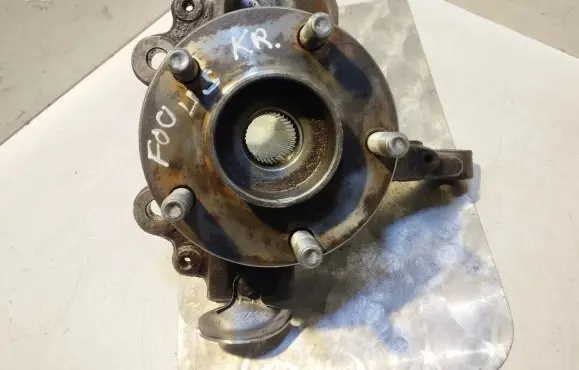 Ford Focus Front wheel hub spindle knuckle 3M513K171